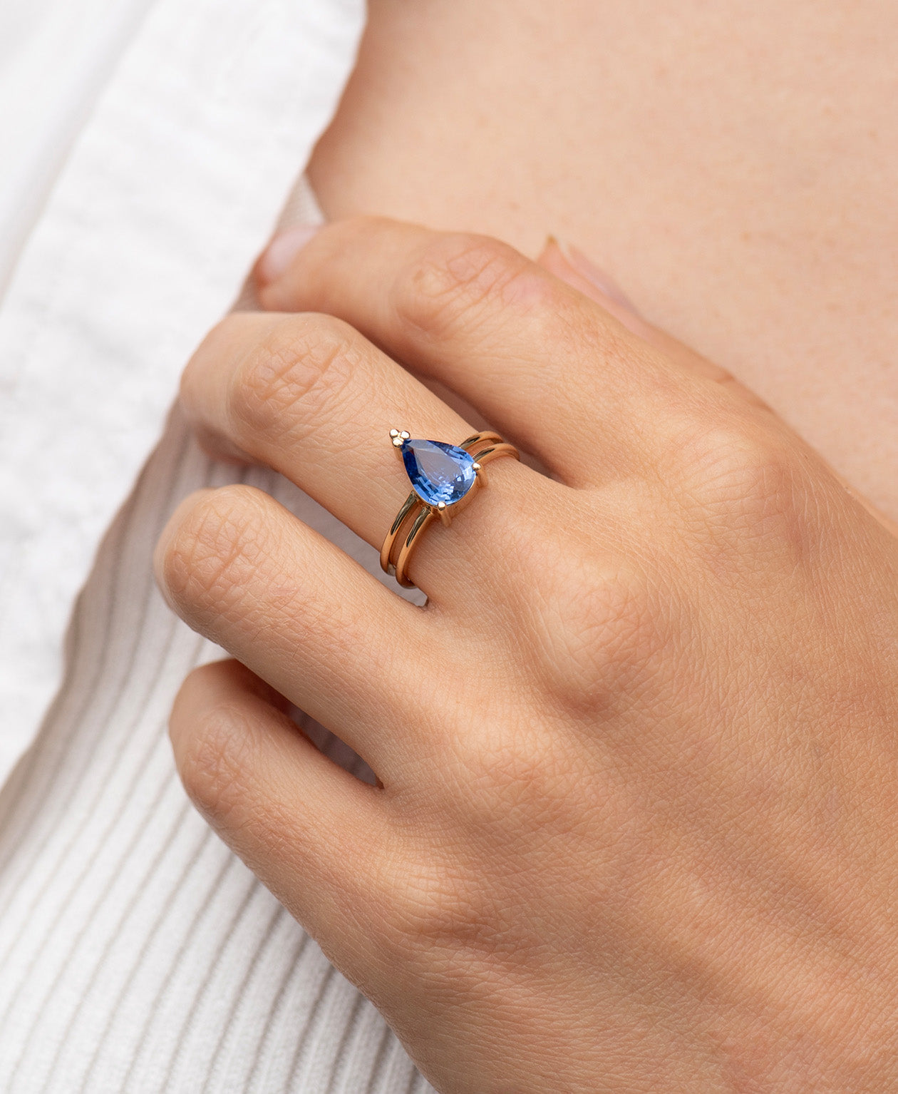 Limited Edition 170 - 9k Yellow Gold, Blue Sapphire