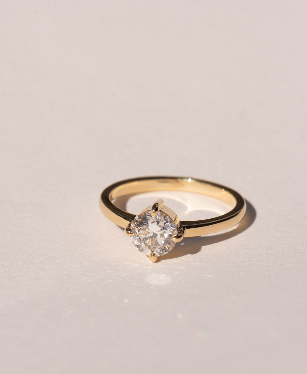 Ae Engagement Ring - 18k Yellow Gold, Diamond 1.06 carat