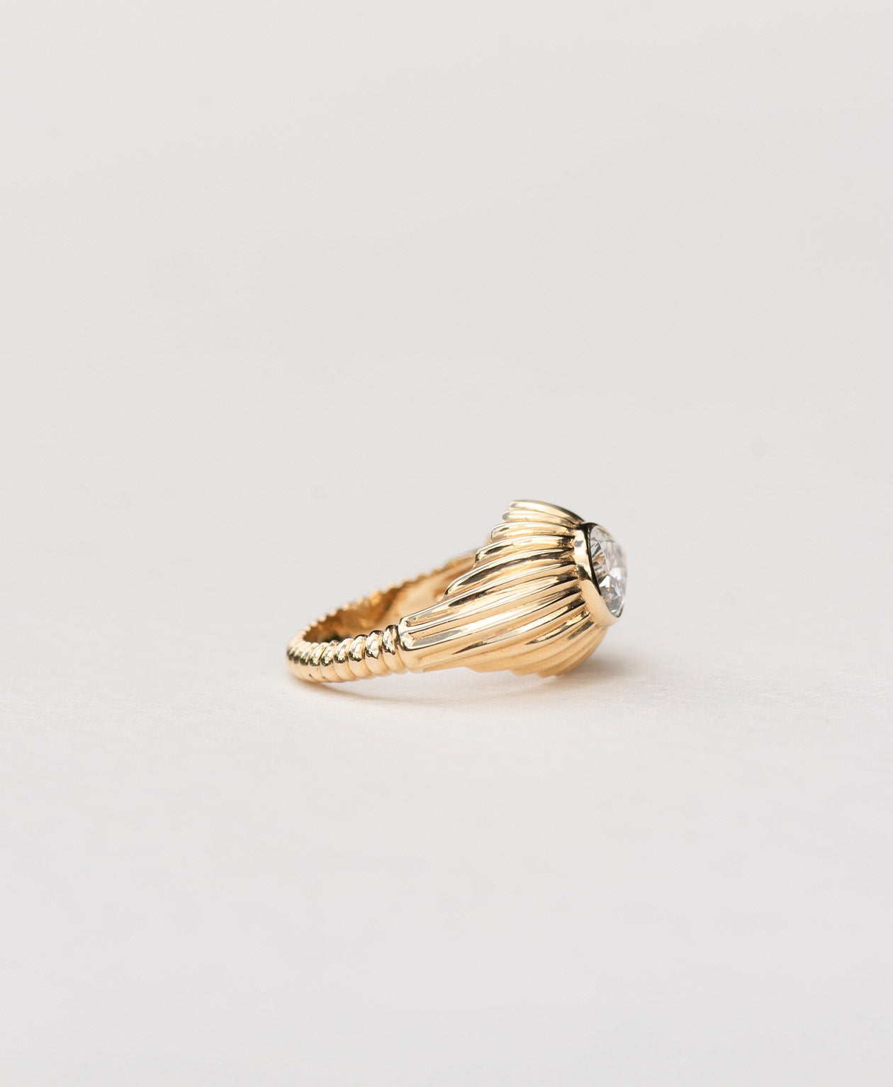 Aurora Ring - 18k Yellow Gold, Pear Brilliant Cut Lab Grown Diamond 1.50 carat