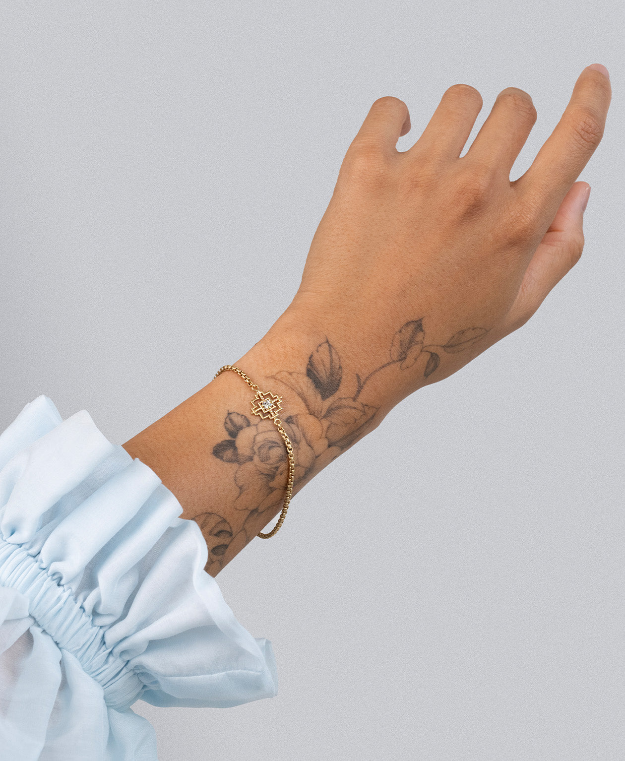 Centred Bracelet - 22k Gold Vermeil, White Zircon