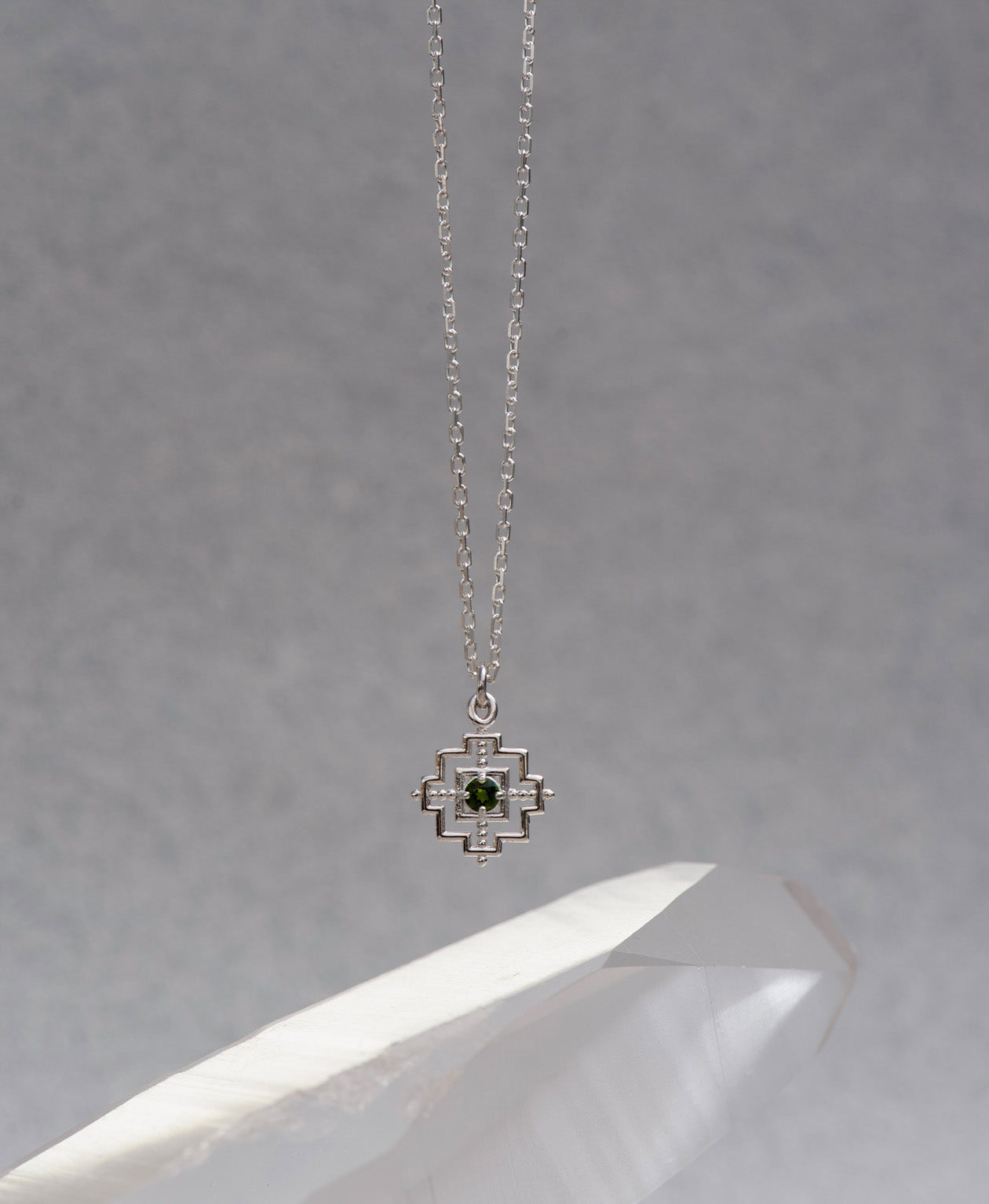 Centred Necklace - 925 Sterling Silver, Chrome Diopside