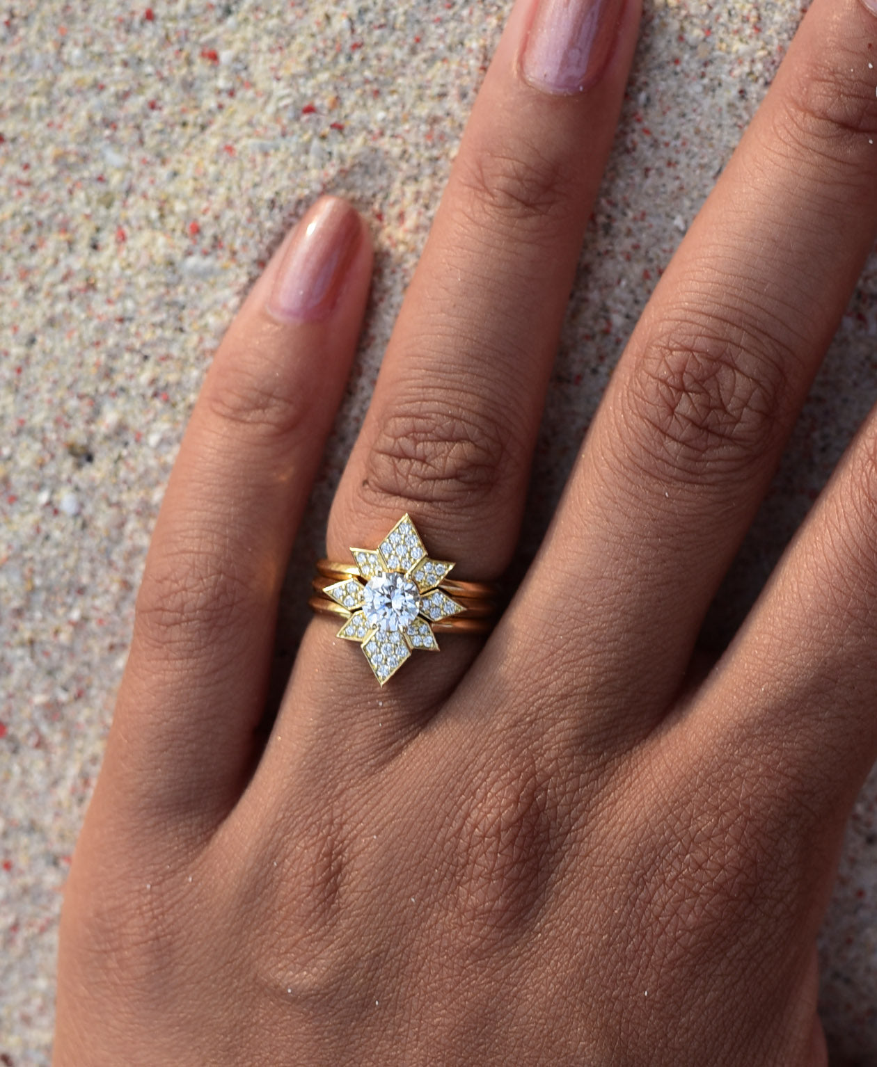 Amara Wedding Bands - 18k Yellow Gold, Diamond