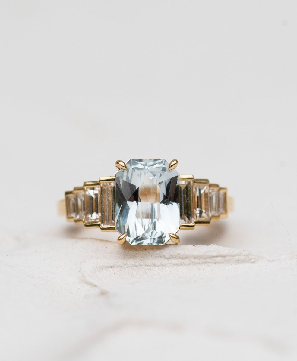 Fides Engagement Ring - 18k Yellow Gold, Blue Sapphire 2.70 carat