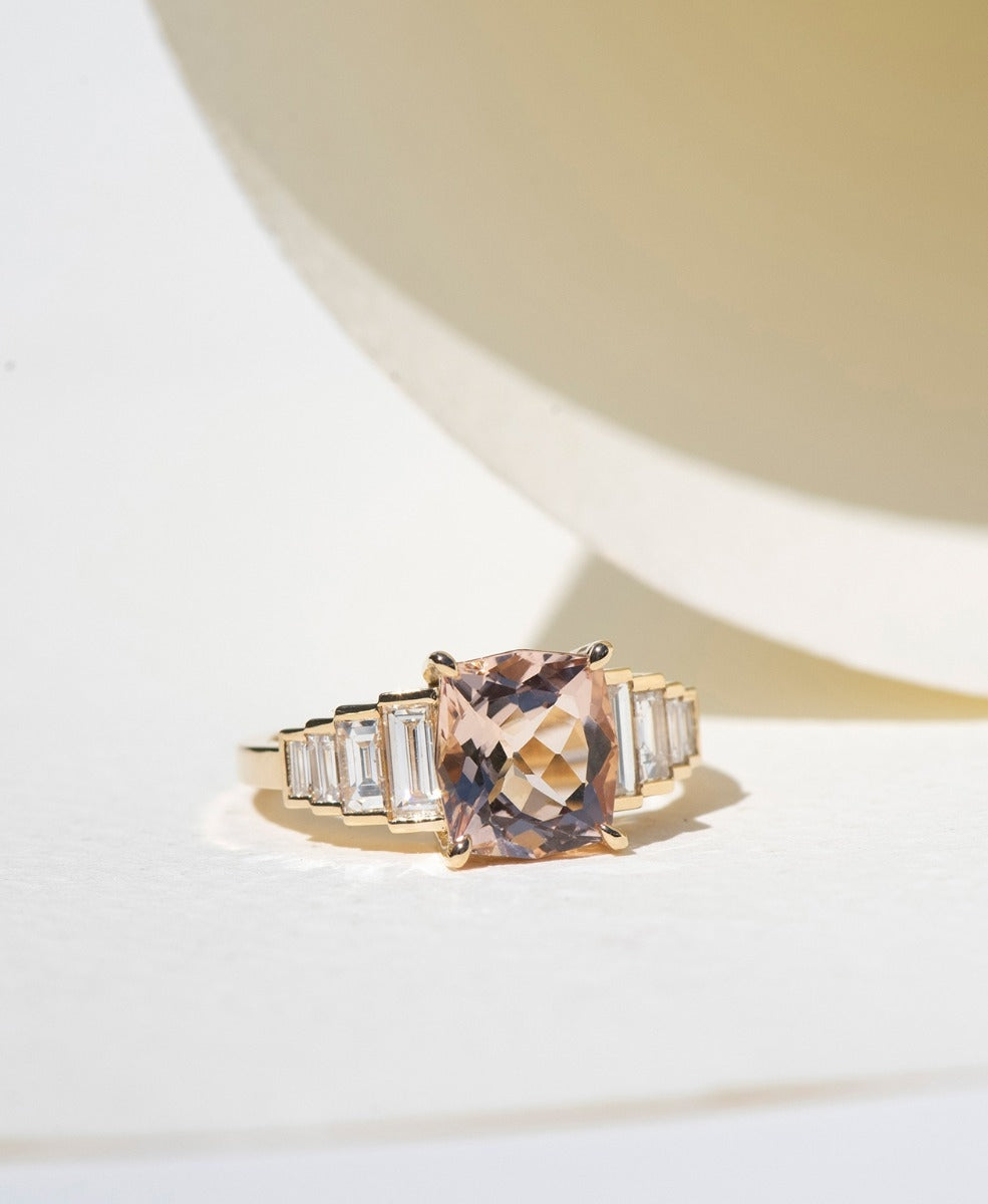 Fides Engagement Ring - 18k Yellow Gold, Morganite 2.7 carat
