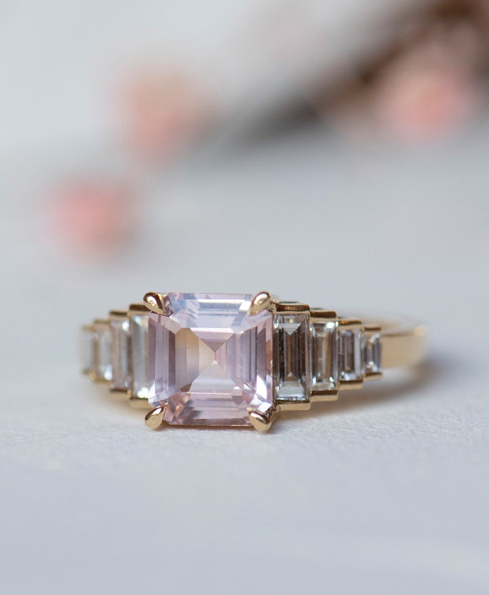 Fides Engagement Ring - 18k Yellow Gold, Peach Sapphire 1.98 carat