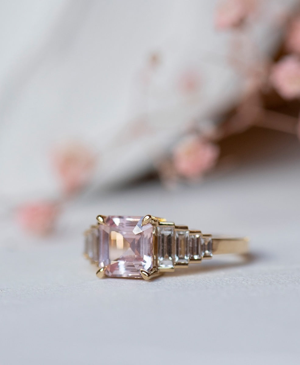 Fides Engagement Ring - 18k Yellow Gold, Peach Sapphire 1.98 carat