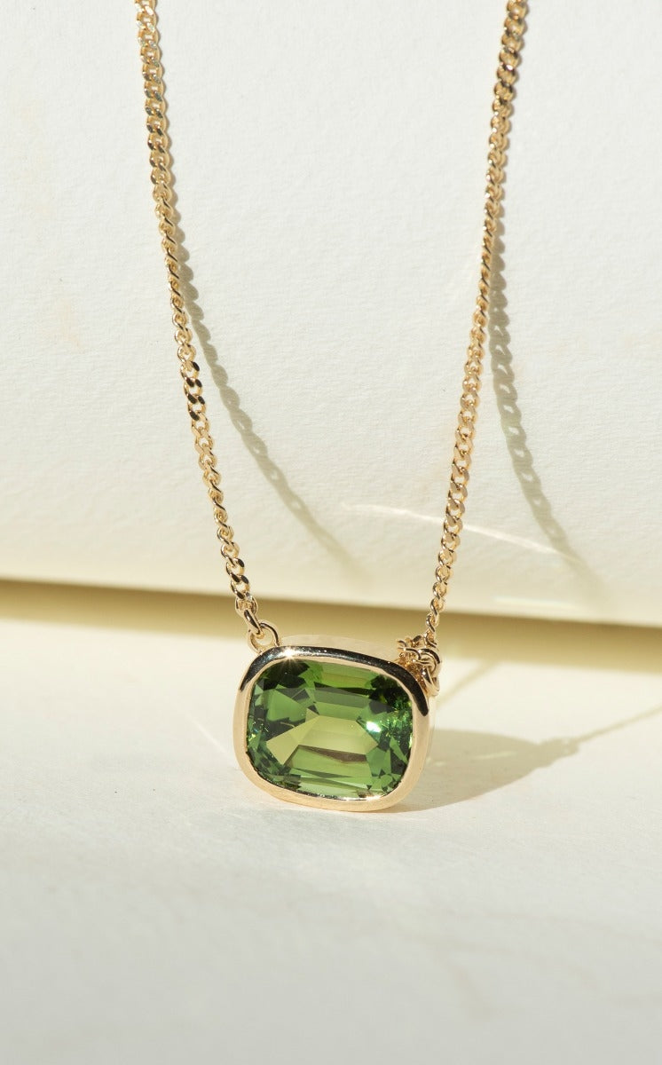 One of a Kind 362 - 18k Yellow Gold, Green Tourmaline