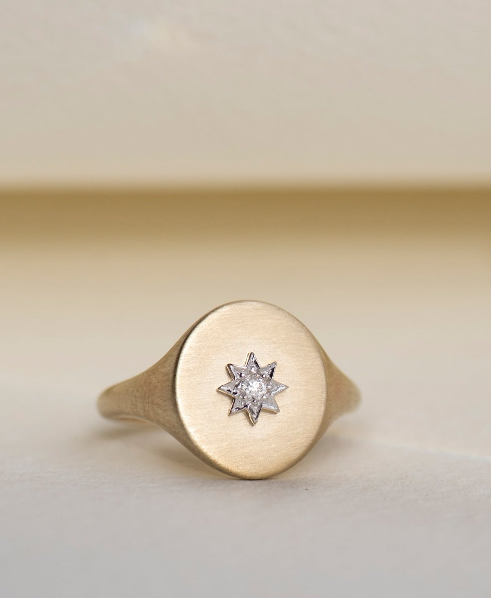 Limited Edition 121 - 9k Yellow Gold, Diamond