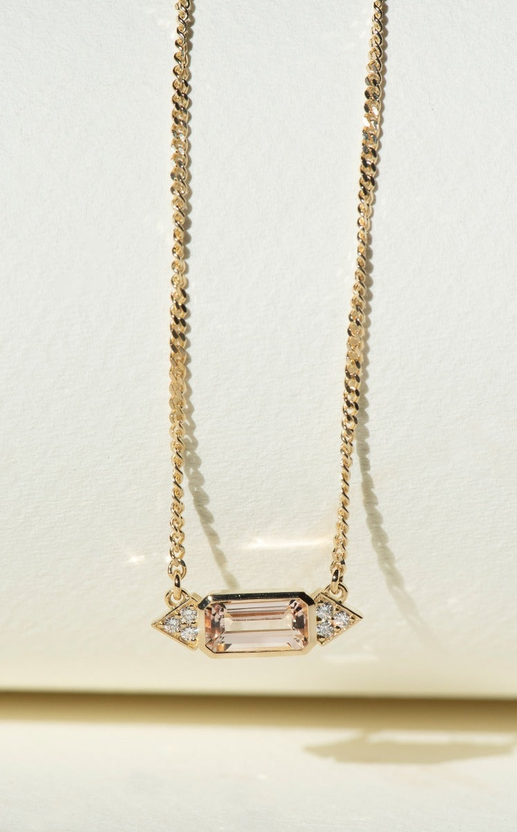 Limited Edition 130 - 18k Yellow Gold, Morganite