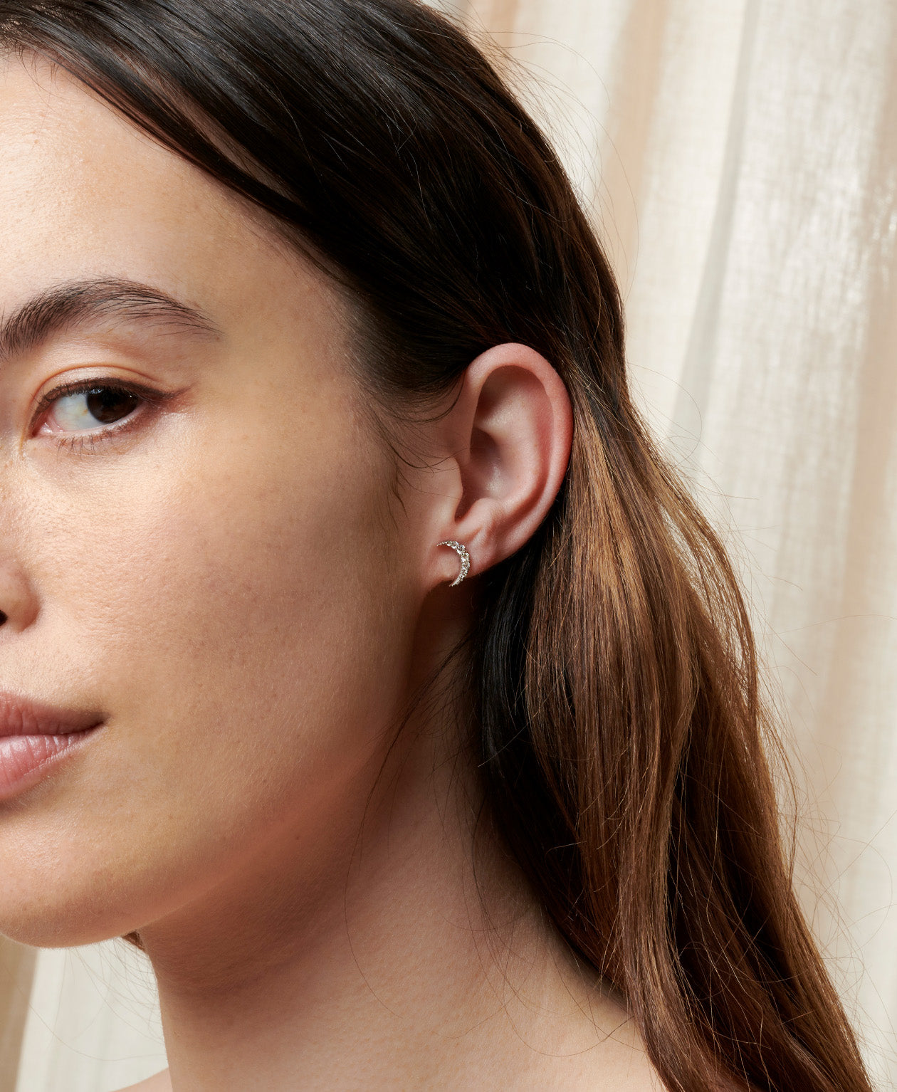 Luna Single Stud - 9k White Gold, Diamond