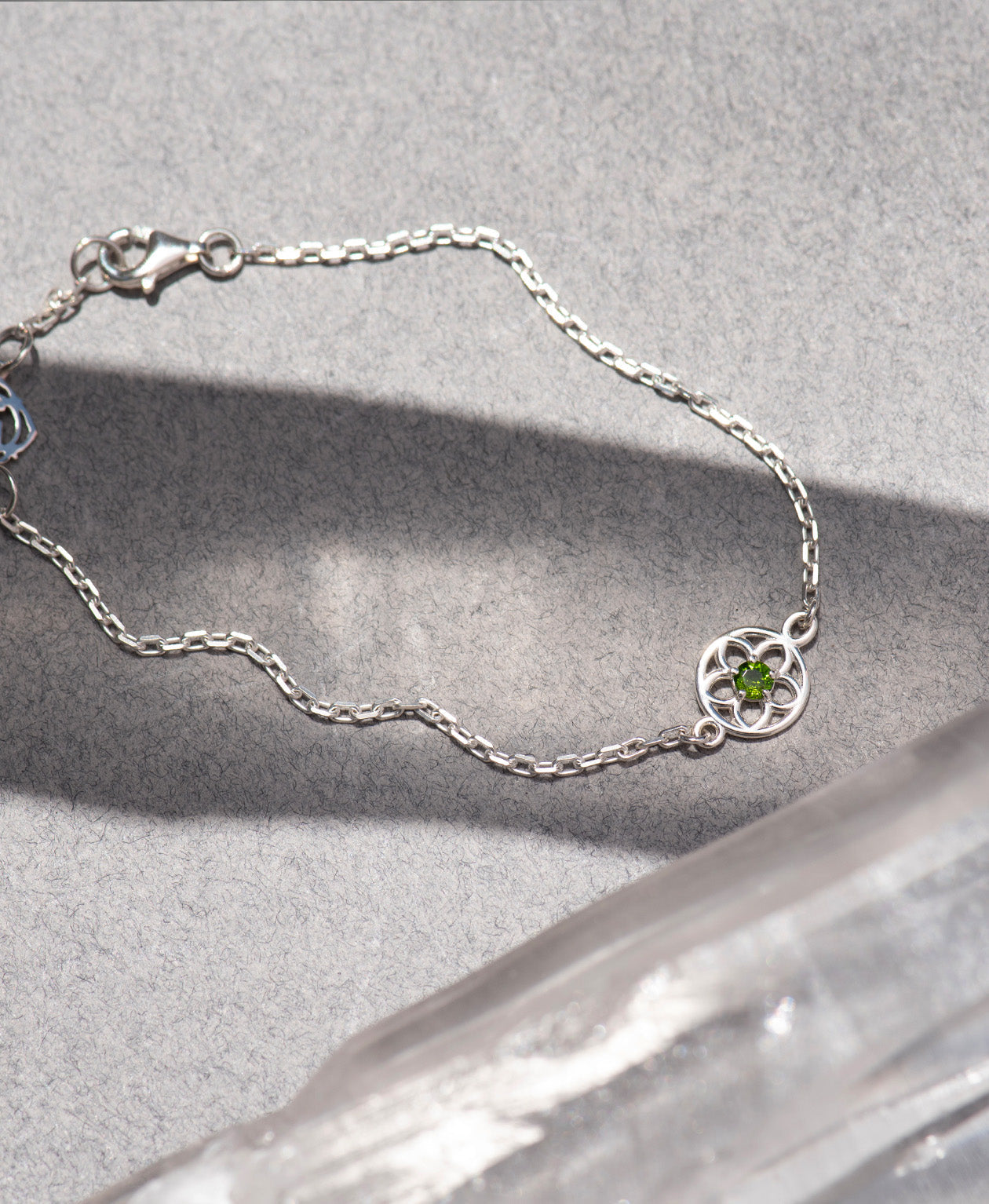 Manuka Bracelet - 925 Sterling Silver, Chrome Diopside
