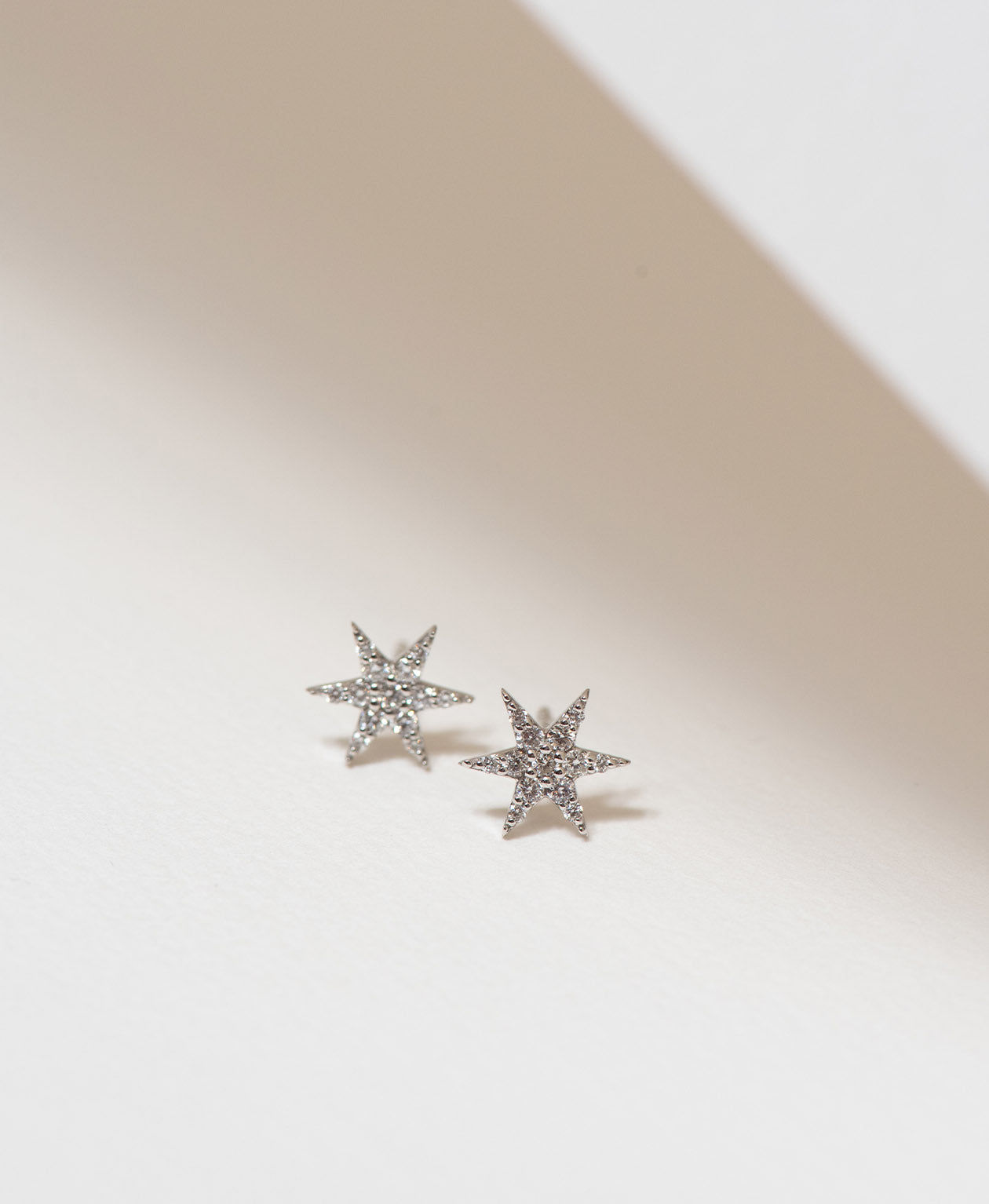 Mini Anahata Single Stud - 9k White Gold, Diamond