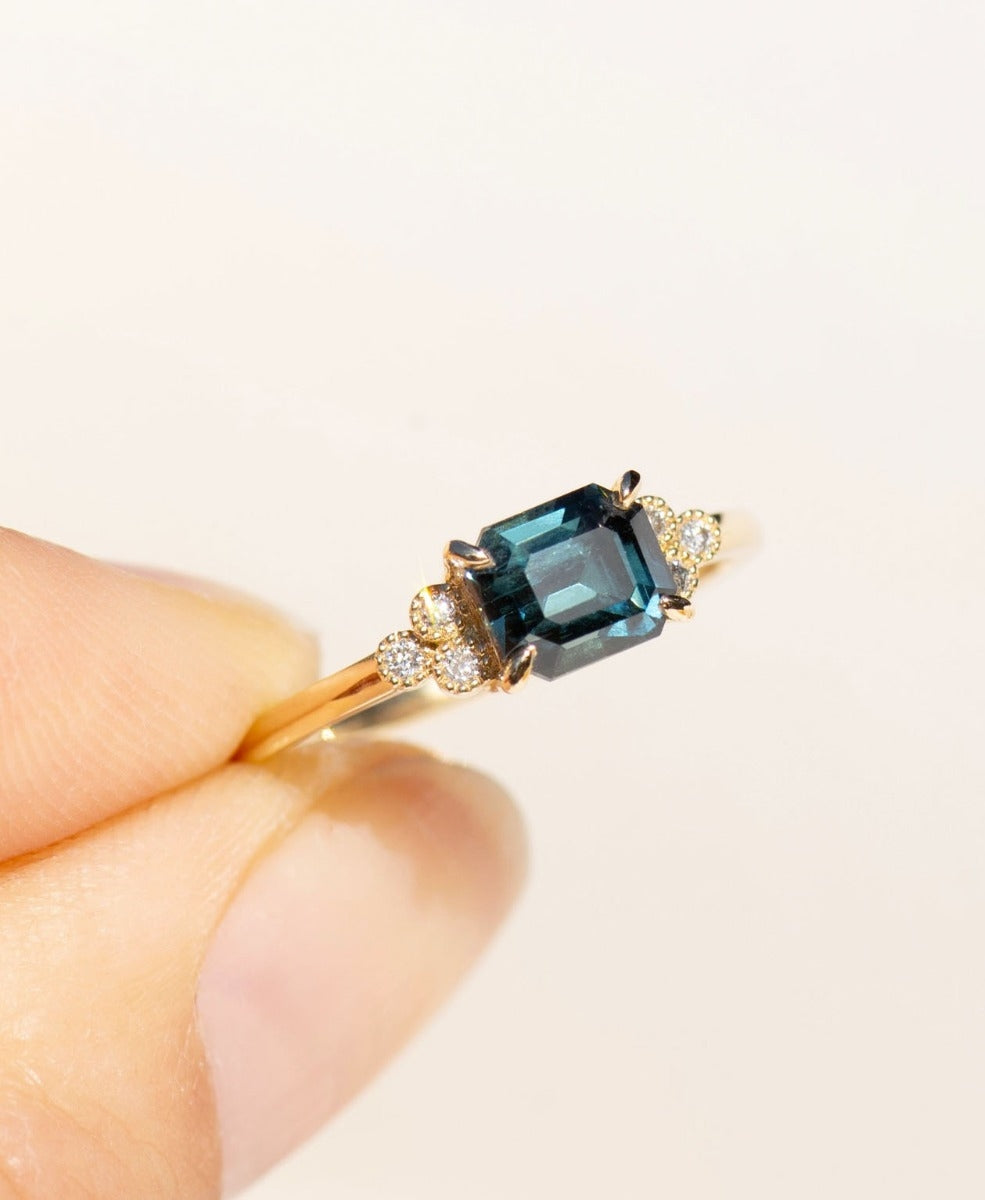 Mon Cheri Engagement Ring - 18k Yellow Gold, Teal Sapphire 1.57 carat