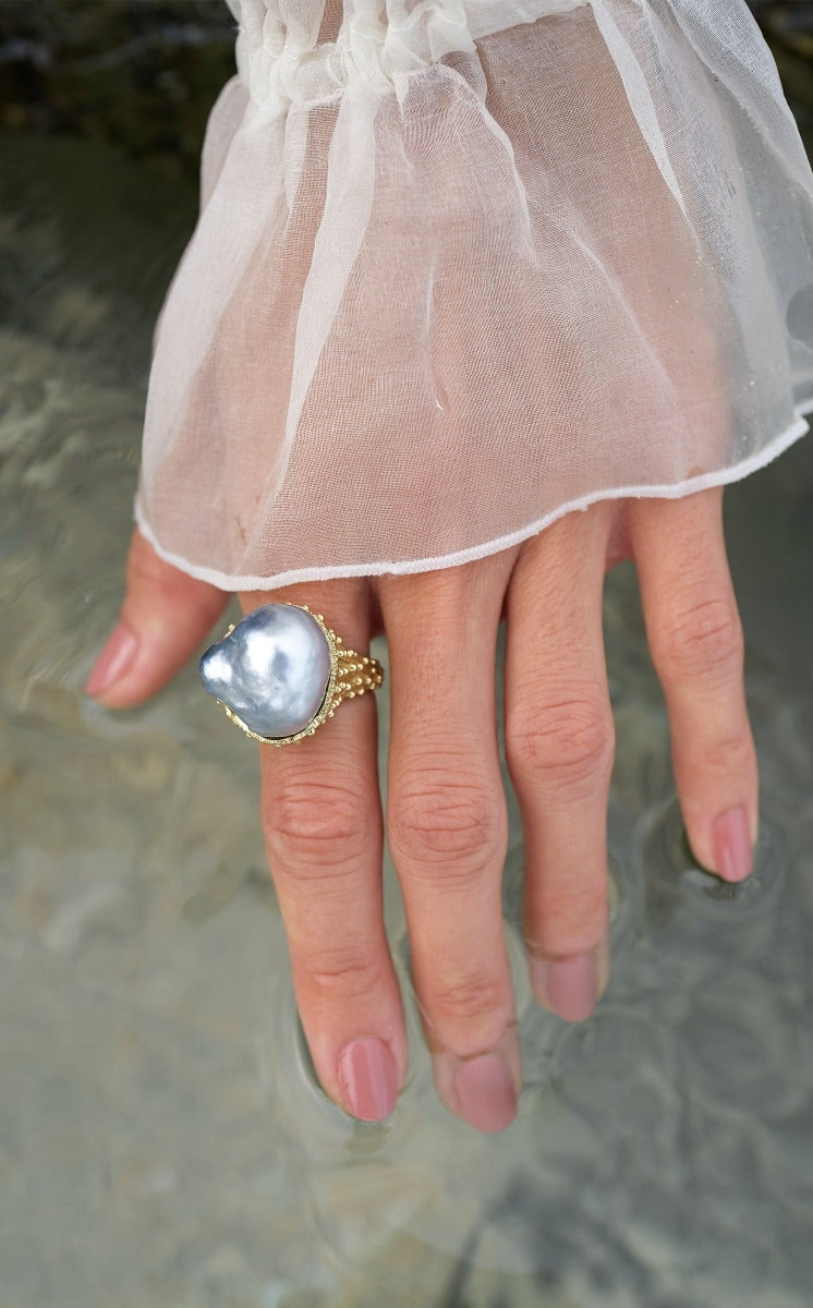 One of a Kind 309 - 18k Yellow Gold, Pearl