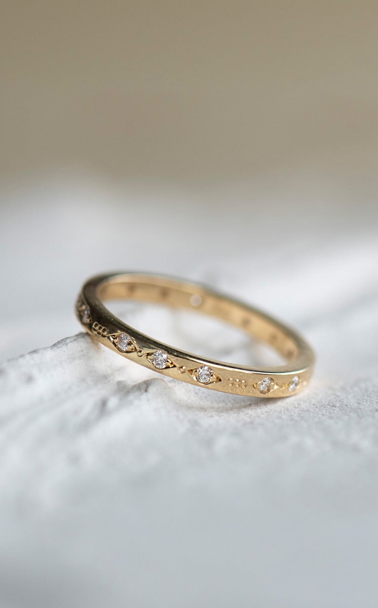 One of a Kind 340 - 18k Yellow Gold, Diamond