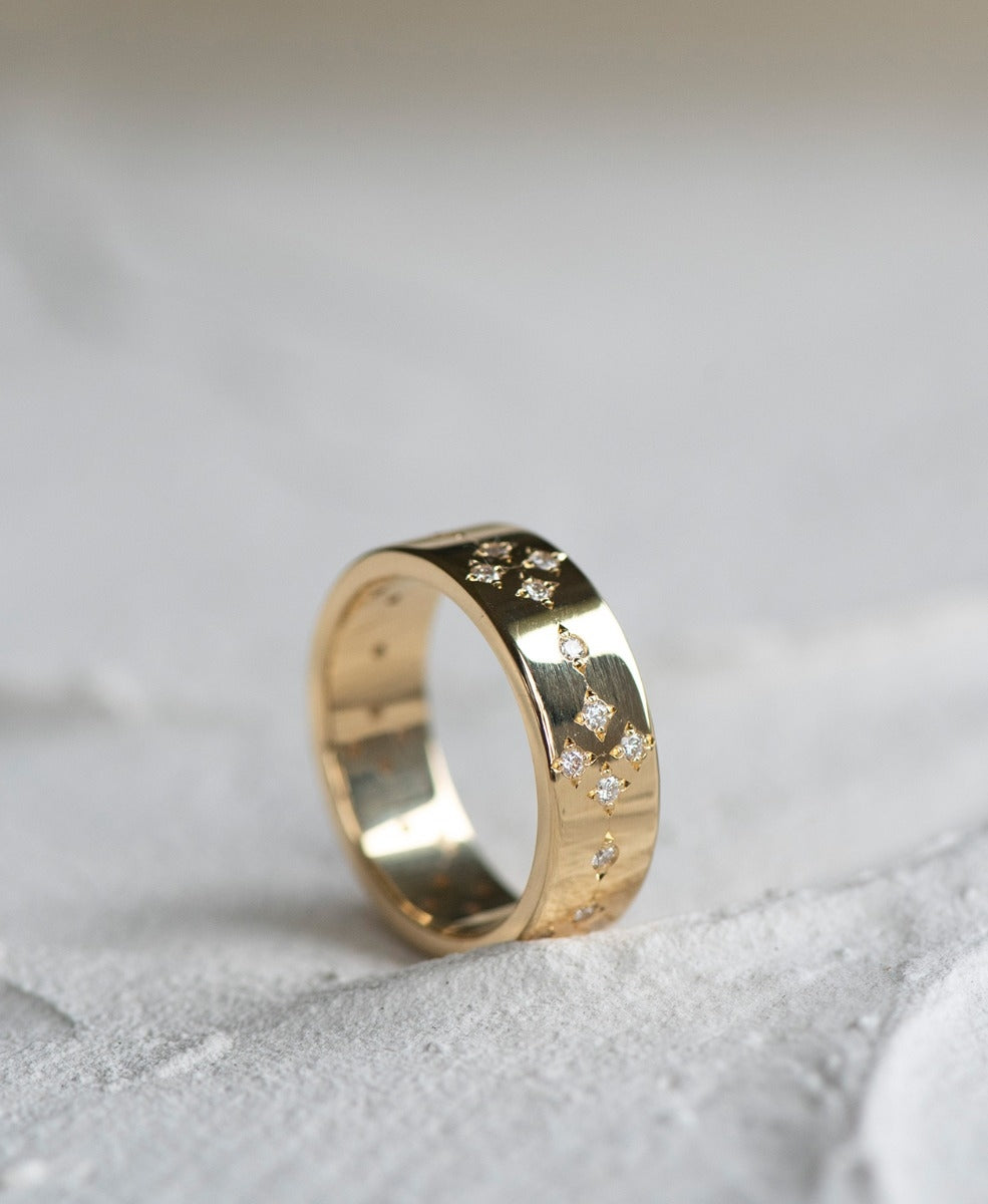 One of a Kind 341 - 18k Yellow Gold, Diamond