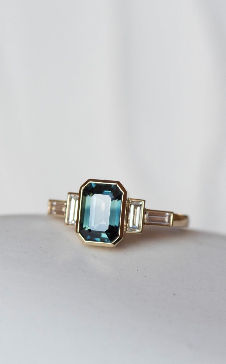 One of a Kind 344 - 18k Yellow Gold, Green Sapphire