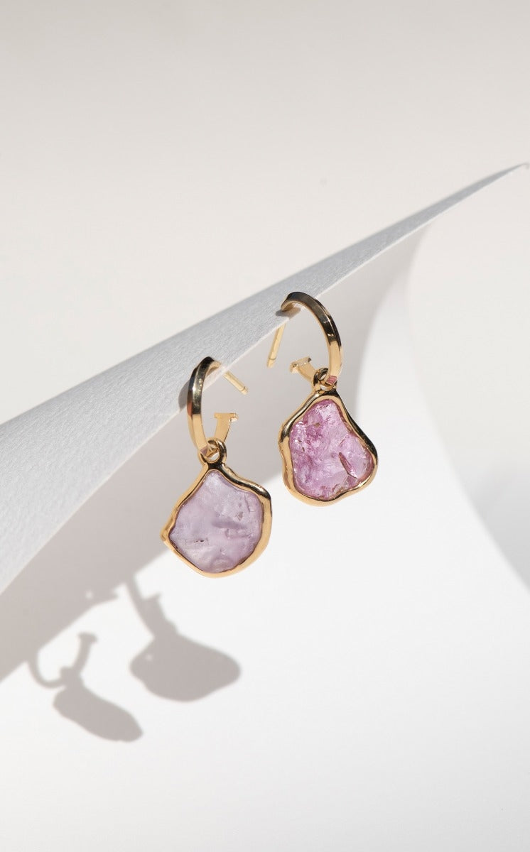 One of a Kind 371 - 18k Yellow Gold, Pink Sapphire