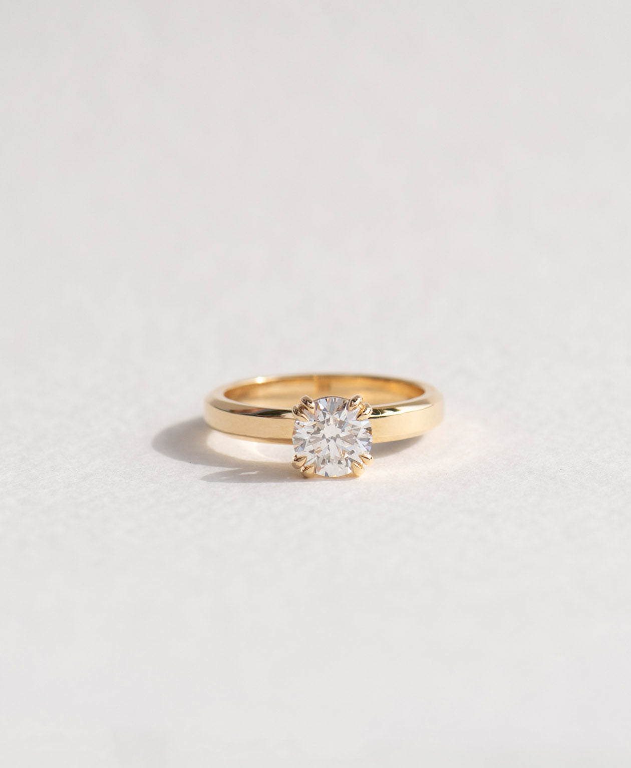 Piari Engagement Ring - 18k Yellow Gold, Round Brilliant Cut Diamond 1.02 carat