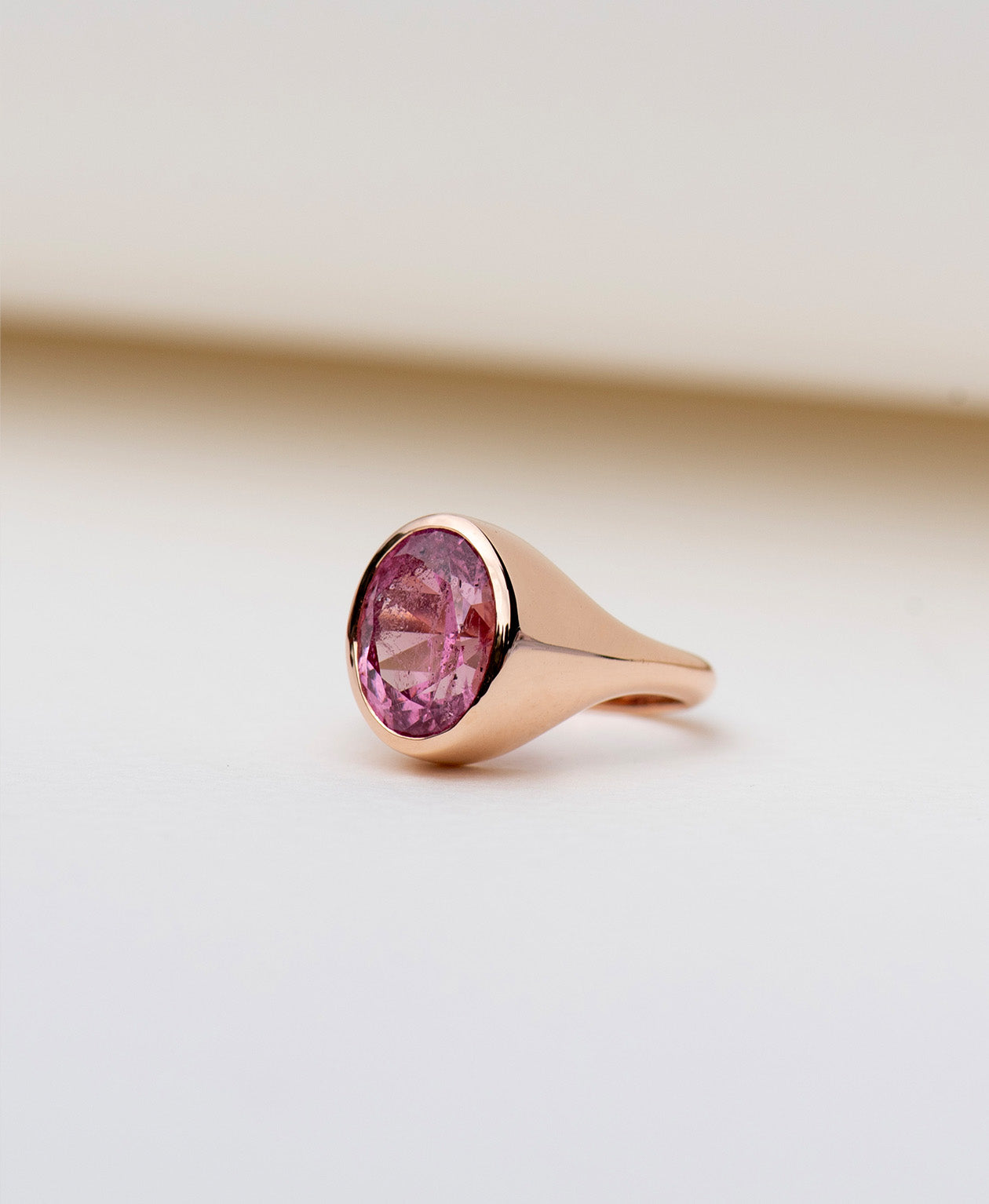 Bespoke 237 - 18k Yellow Gold, Ruby