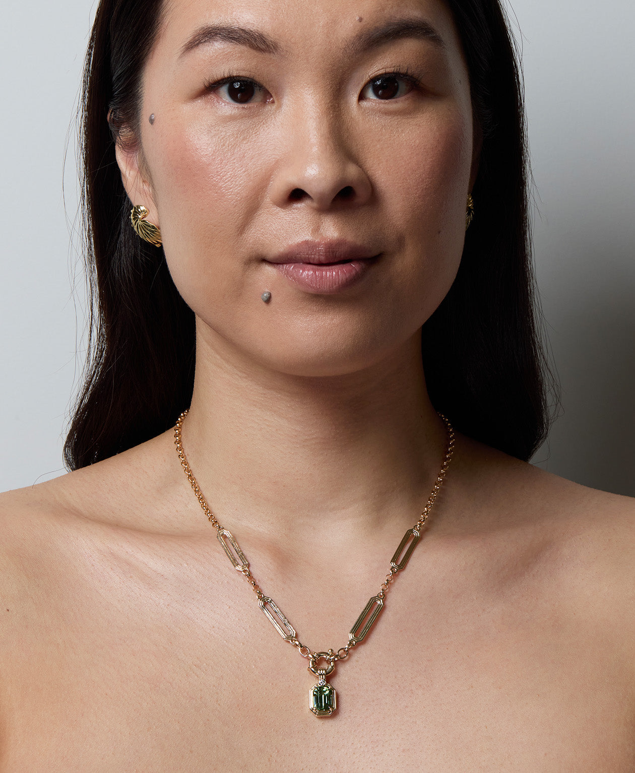 Limited Edition 202 - 9k Yellow Gold, Green Tourmaline