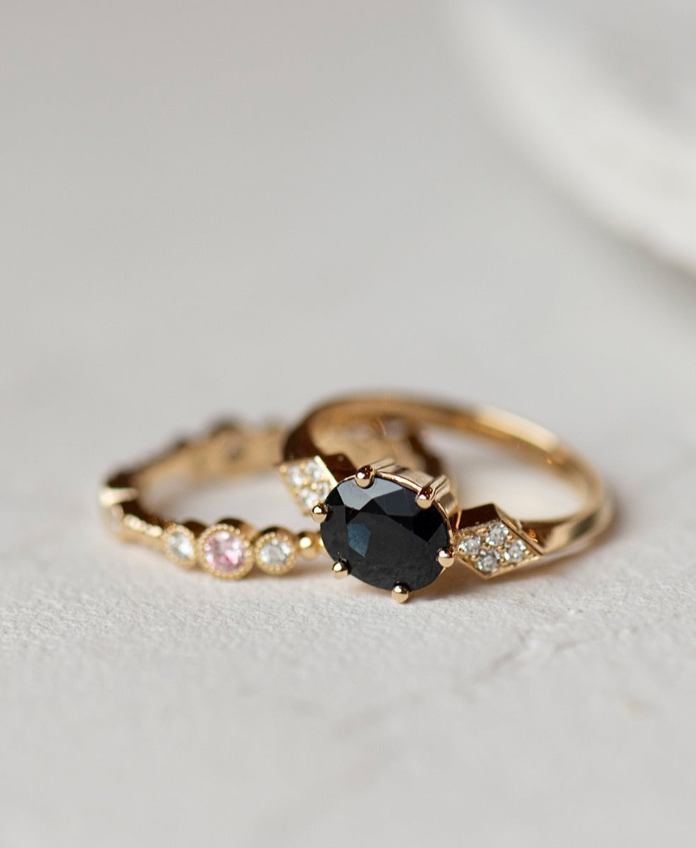 Bespoke 196 - 18k Yellow Gold, Blue Sapphire