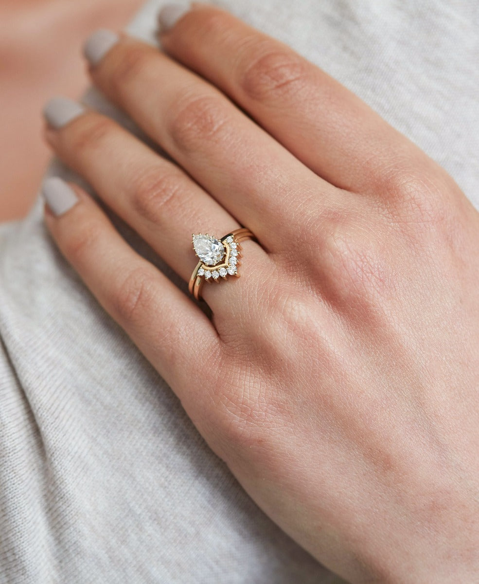 Eros Engagement Ring - 18k Yellow Gold, Pear Cut Diamond 1.0 carat