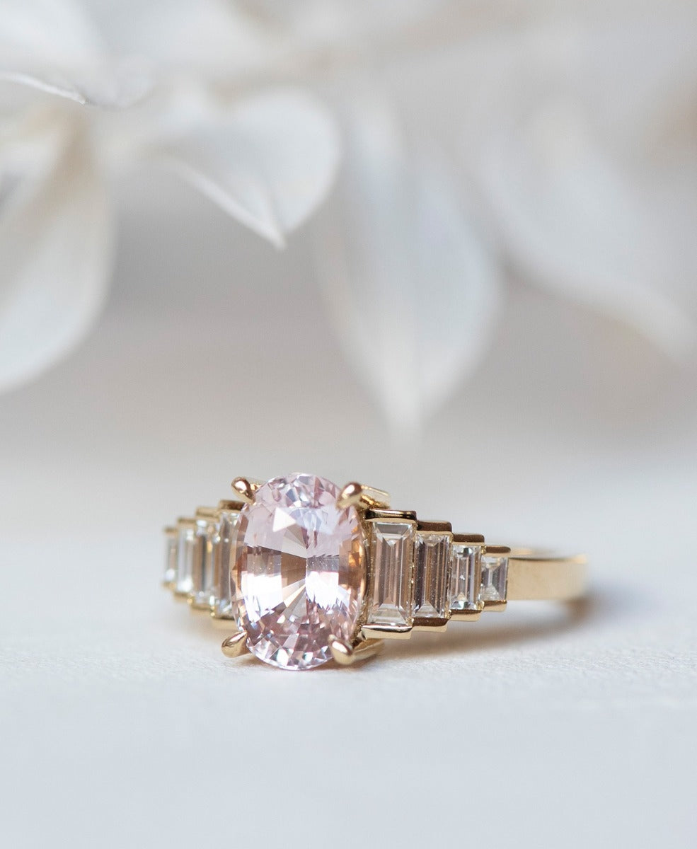 Fides Engagement Ring - 18k Yellow Gold, Peach Sapphire 2.53 carat