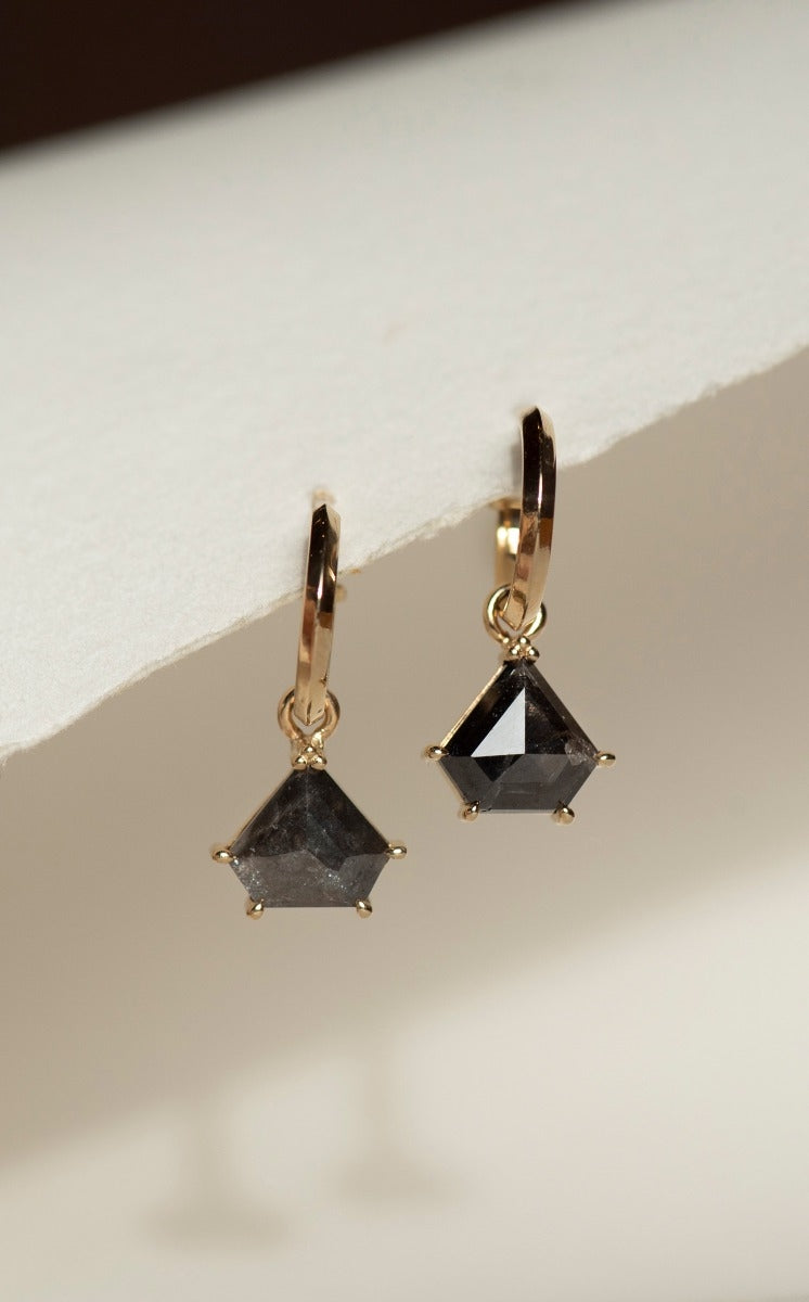 One of a Kind 370 - 9k Yellow Gold, Black Diamond