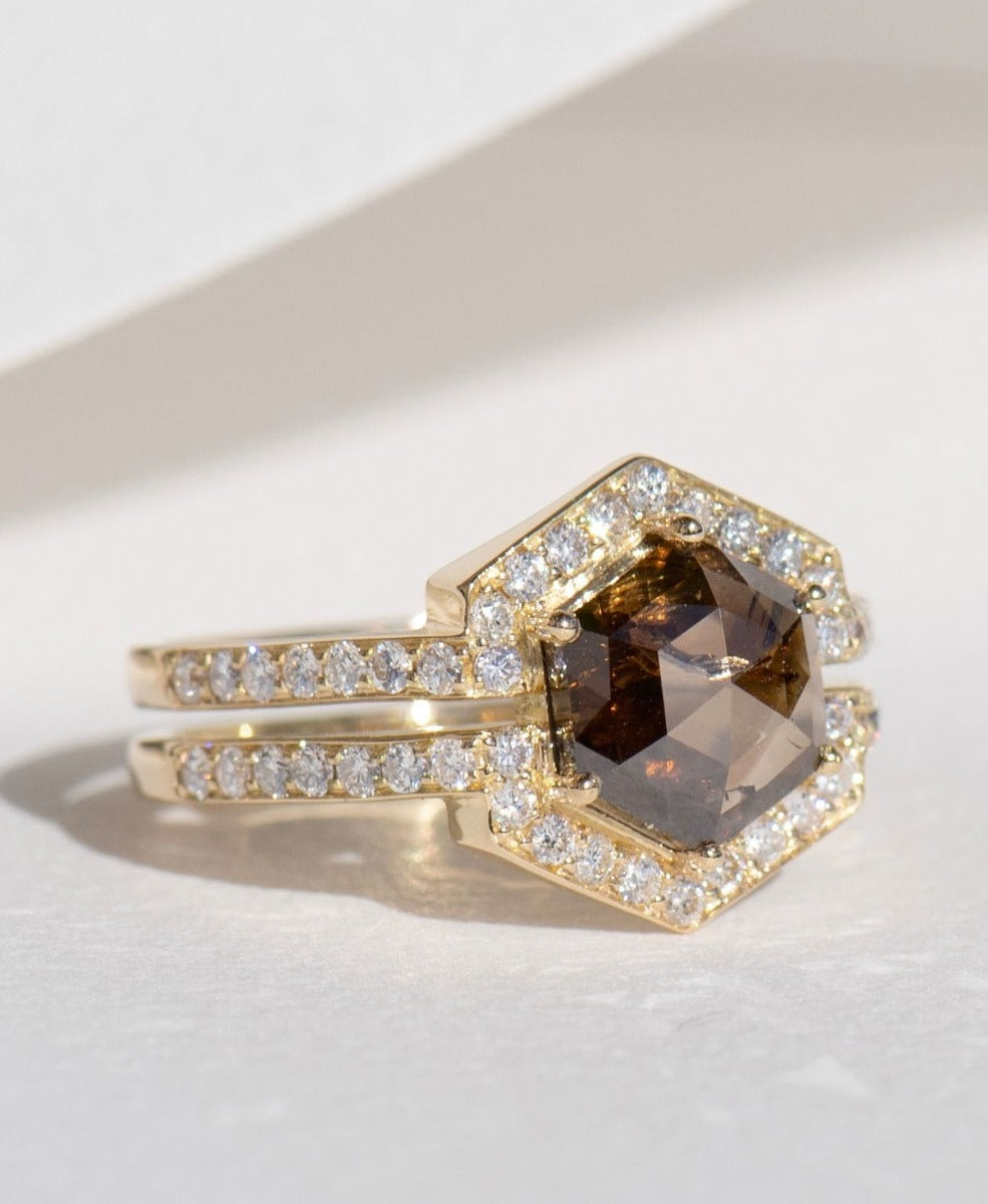 One of a Kind 432 - 18k Yellow Gold, Cognac Diamond