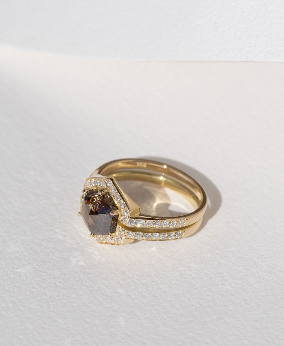 One of a Kind 432 - 18k Yellow Gold, Cognac Diamond