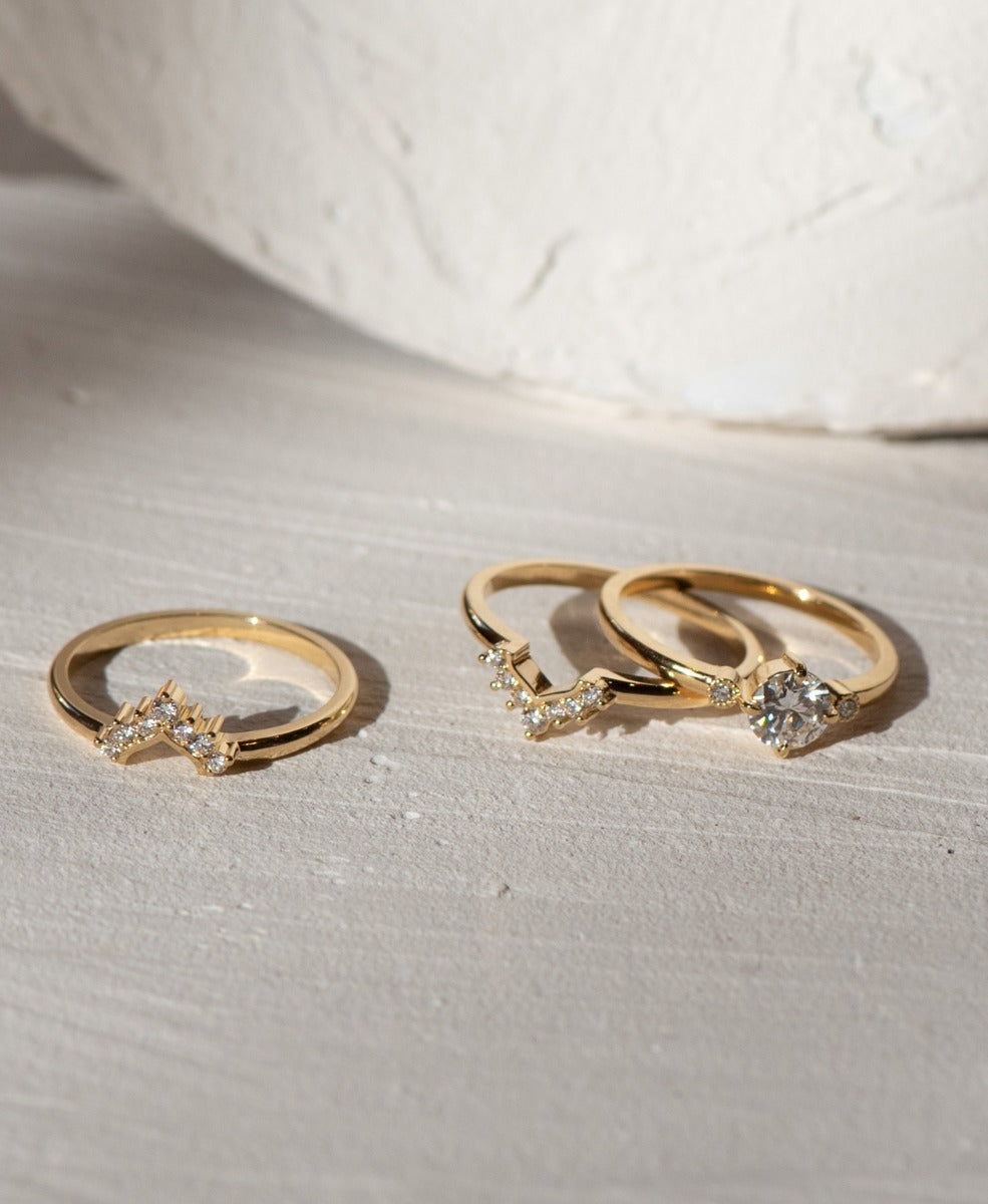 Mini Graduated Iris Wedding Bands - 18k Yellow Gold, Diamond