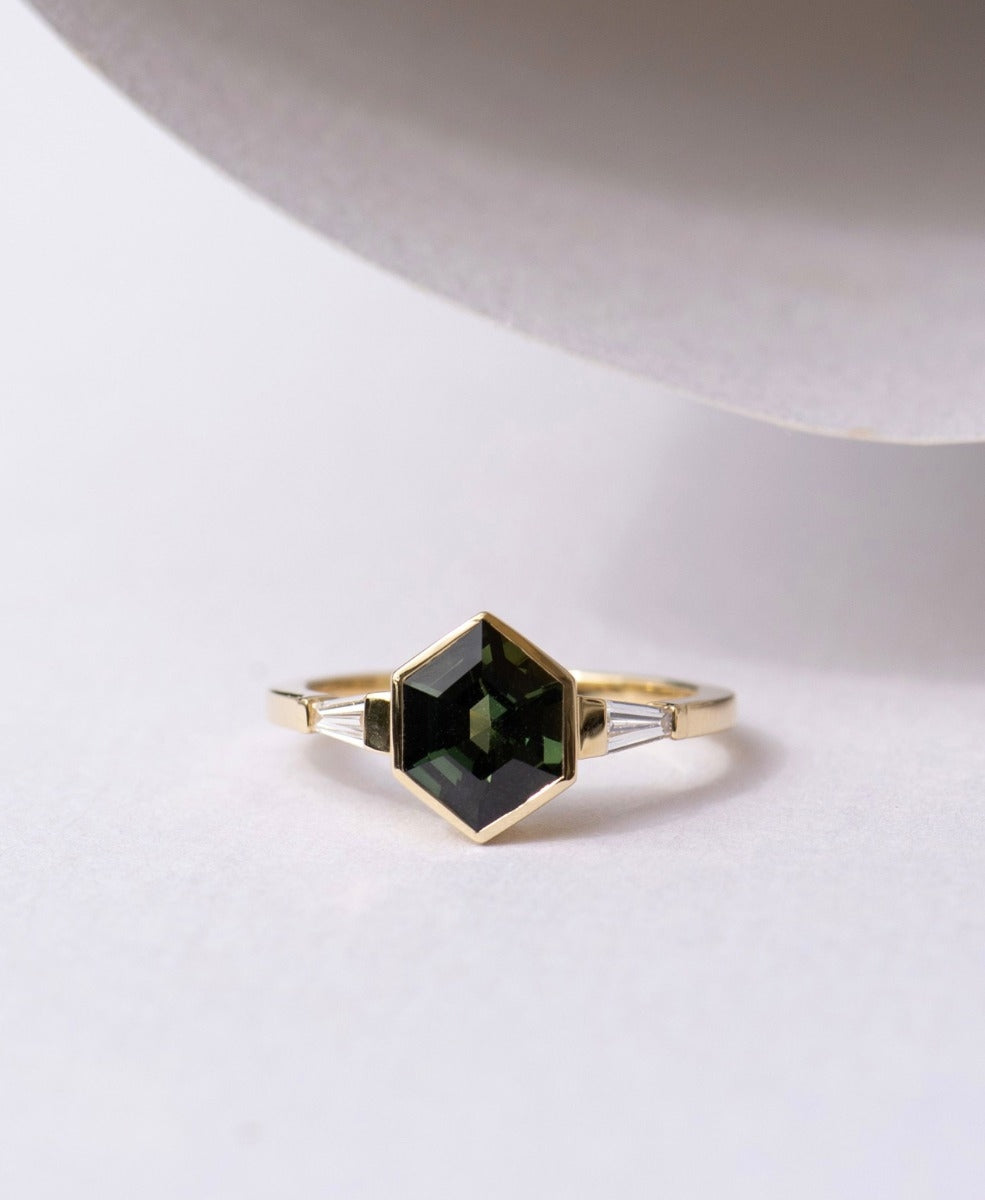 Mira Engagement Ring - 18k Yellow Gold, Hexagonal Cut Green Sapphire 1.86 carat