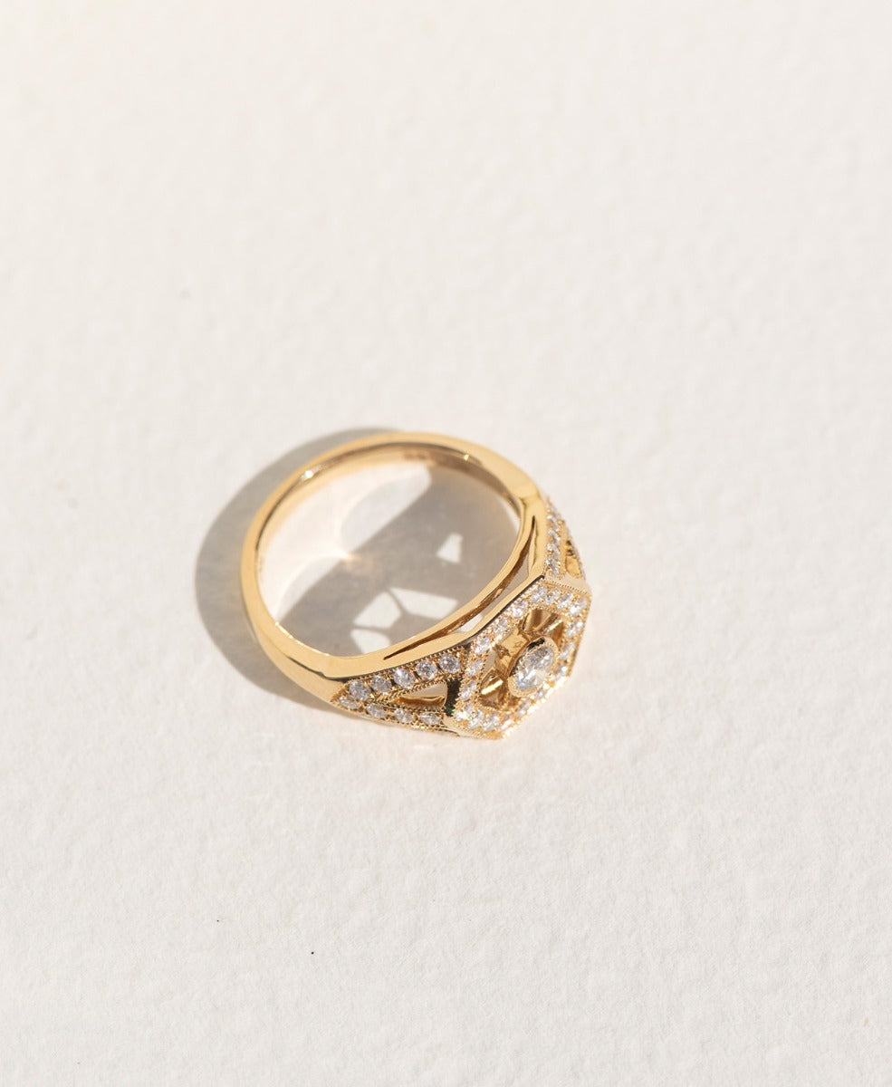 One of a Kind 253 - 18k Yellow Gold, Diamond