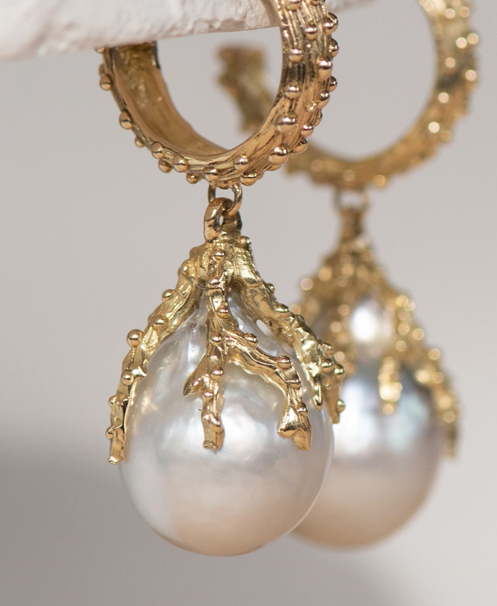 One of a Kind 311 - 18k Yellow Gold, Pearl