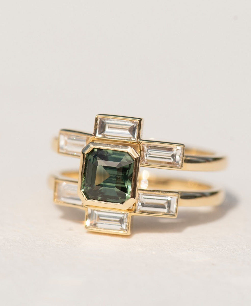 One of a Kind 409 - 18k Yellow Gold, Green Sapphire