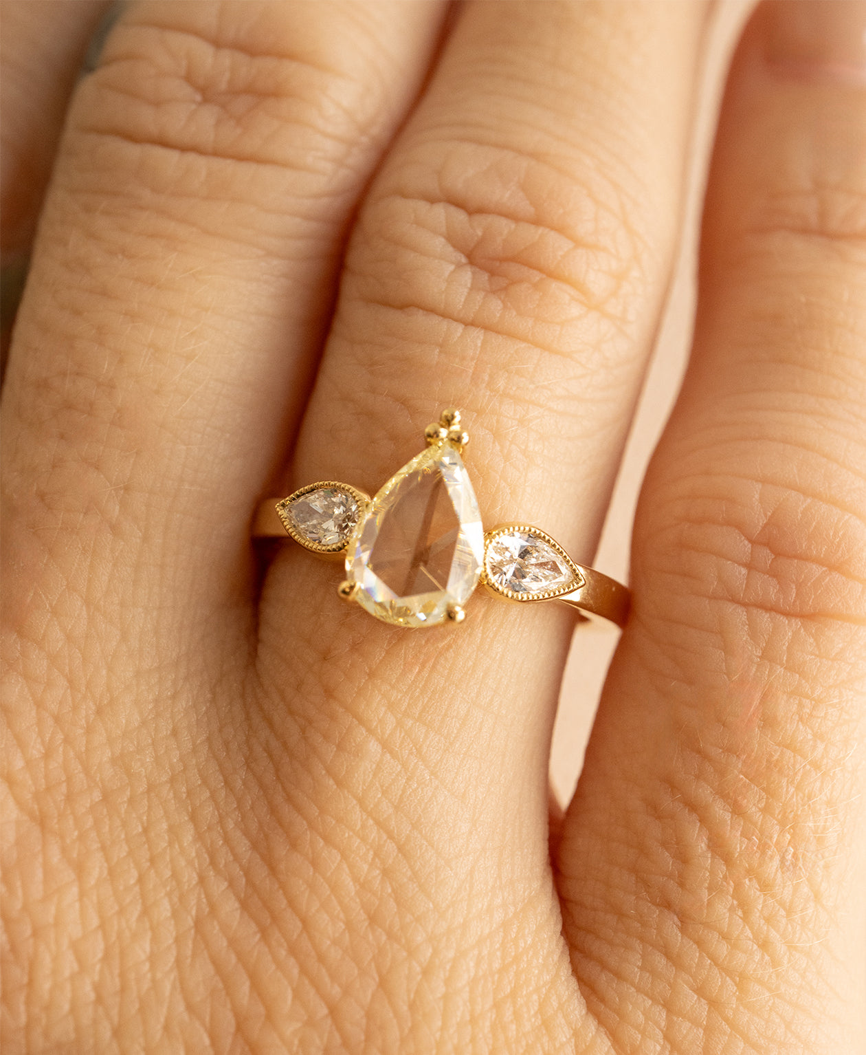 One of a Kind 484 - 18k Yellow Gold, Diamond