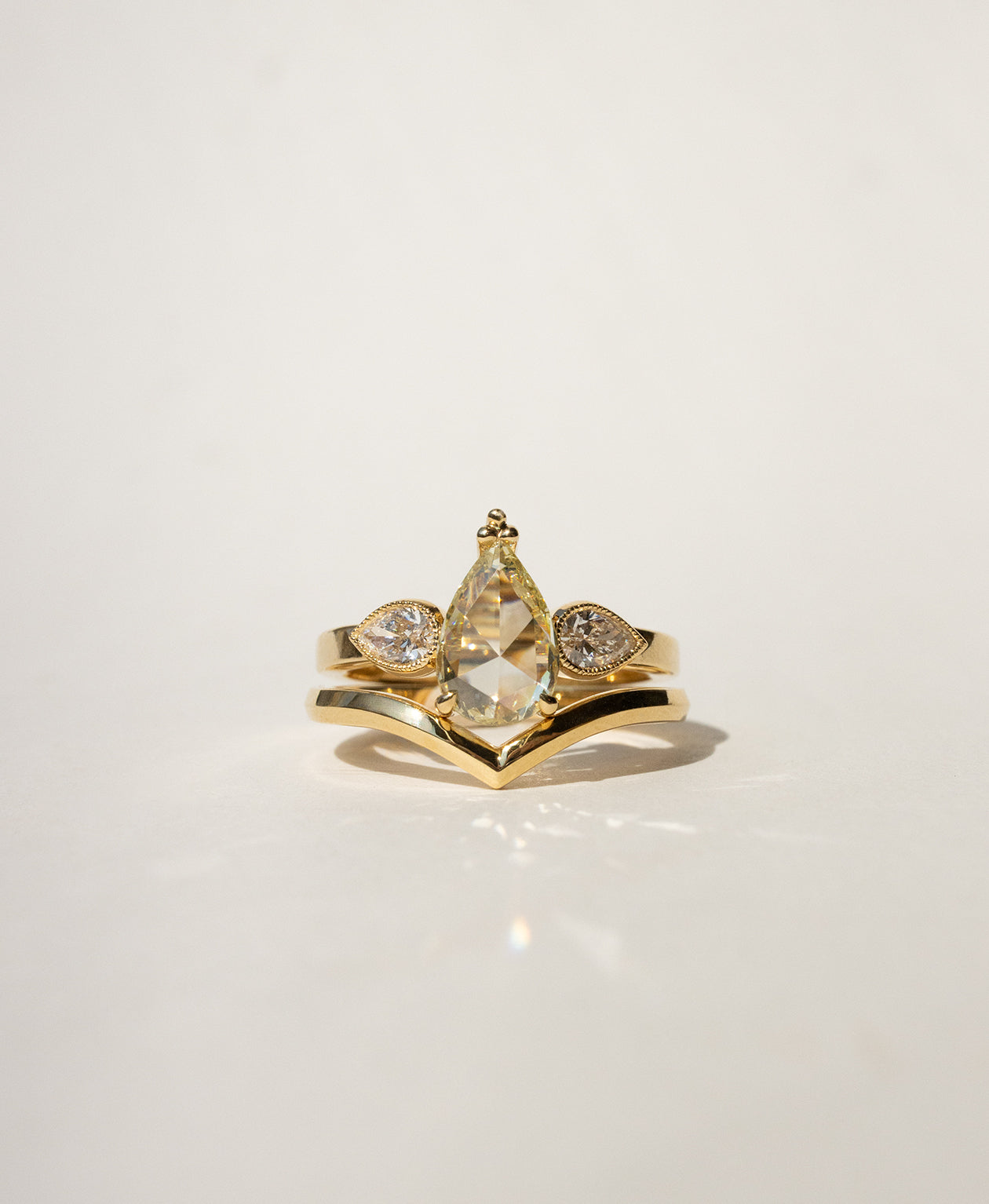 One of a Kind 484 - 18k Yellow Gold, Diamond