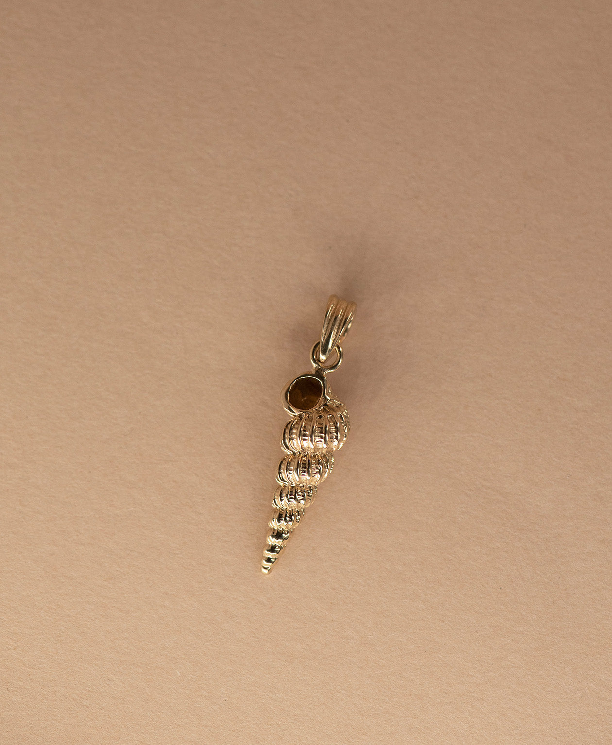 Shell Seeker Charm - 22k Gold Vermeil